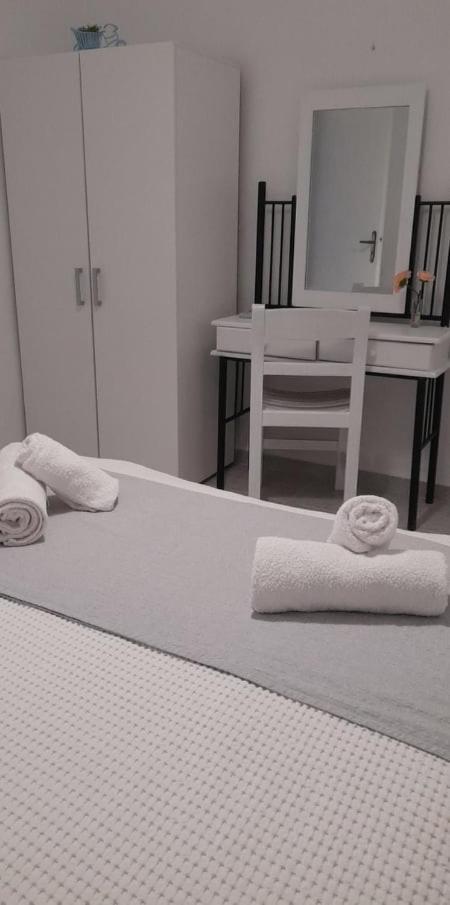 Zolfo Antico Beach Apartment Perissa Eksteriør bilde