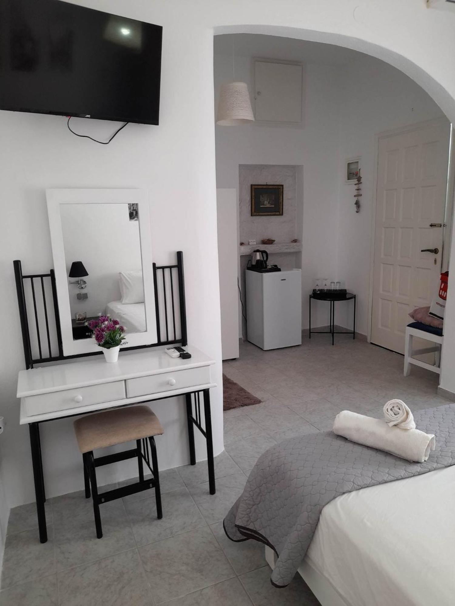 Zolfo Antico Beach Apartment Perissa Eksteriør bilde